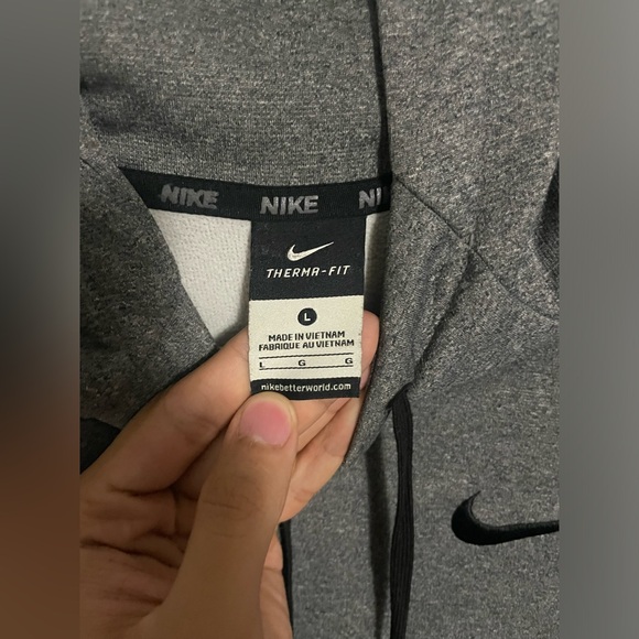 Nike Grey Therma-Fit Hoodie Size Large - Picture 3 of 6